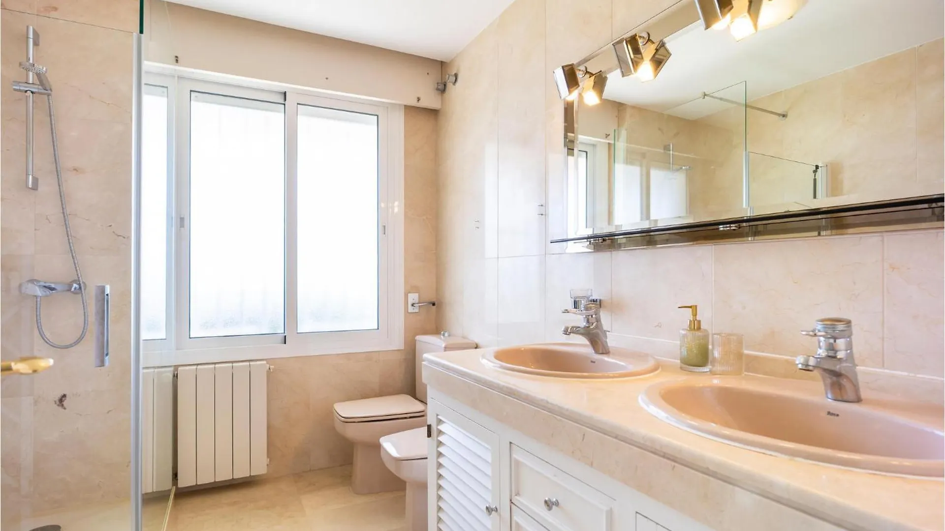 Gorgeous Home In Marbella 0*,  Španělsko
